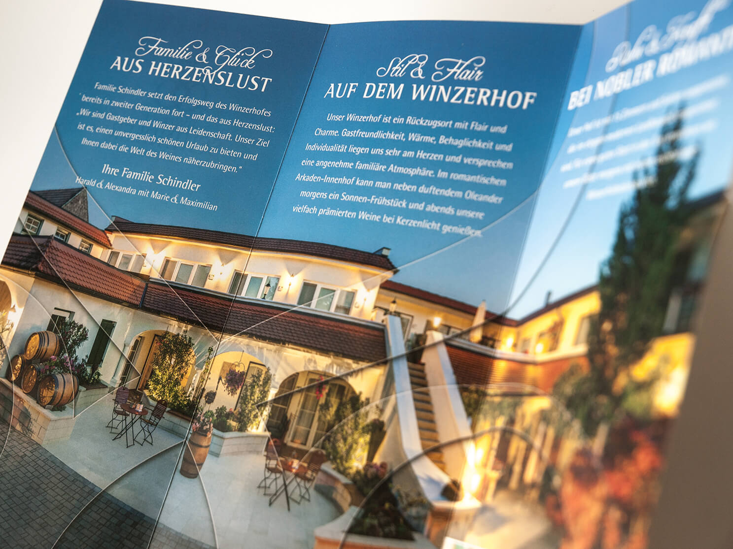 Winzerhof Schindler, Logo, Urlaub und Wein, Corporate Design, Grafisches Konzept, Etiketten, Weinetiketten Gestaltung, Mörbisch, Harald Schindler